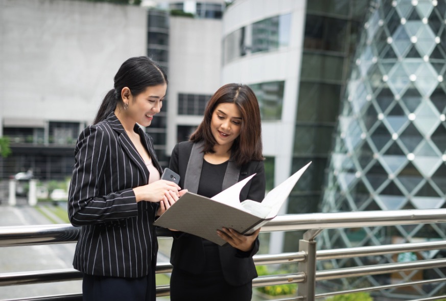 Workplace First Experience: The Survival and Growth Path for Interns